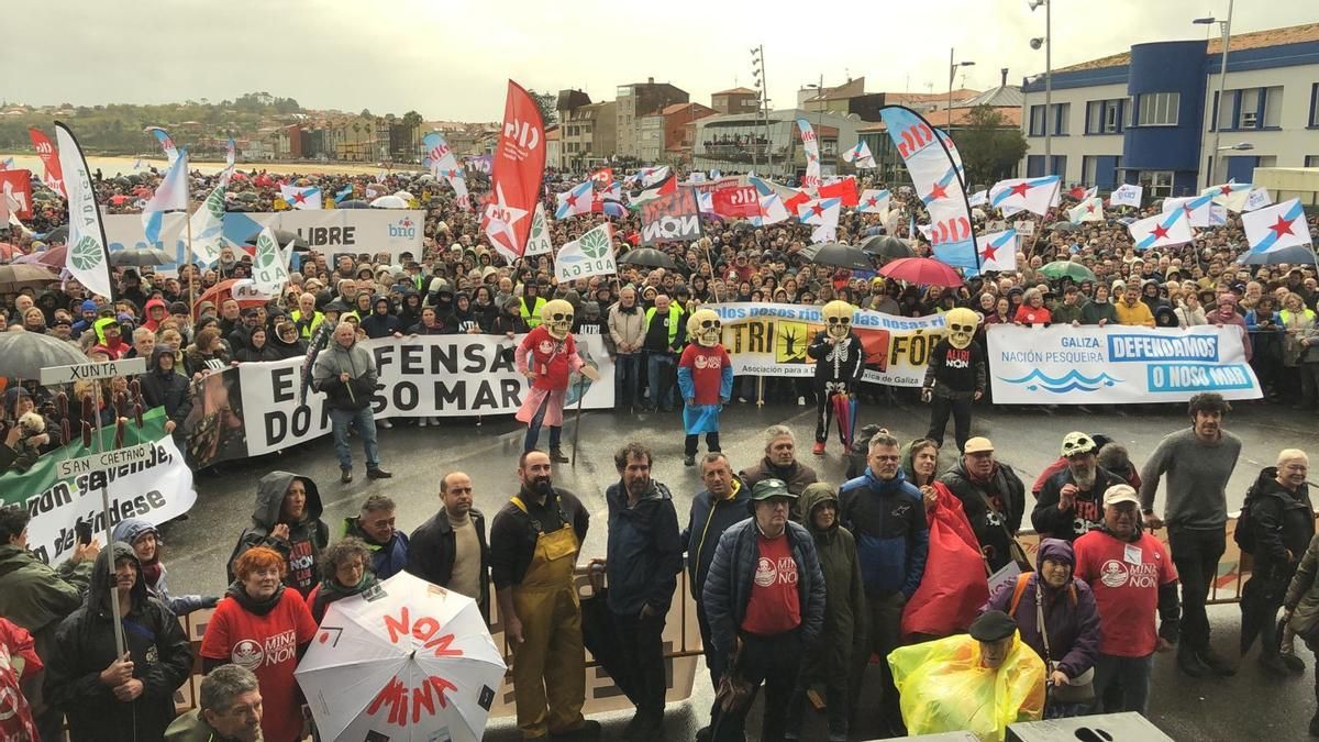 Manifestación contra Altri en A Pobra do Caramiñal (A Coruña)