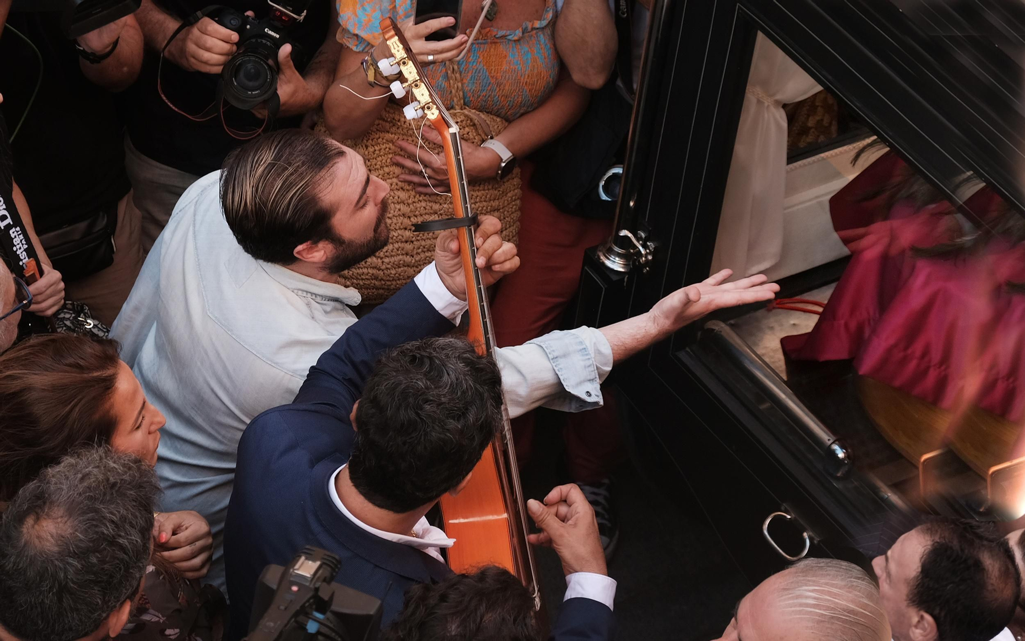 El último paseo de María Jiménez por las calles de Sevilla, en imágenes