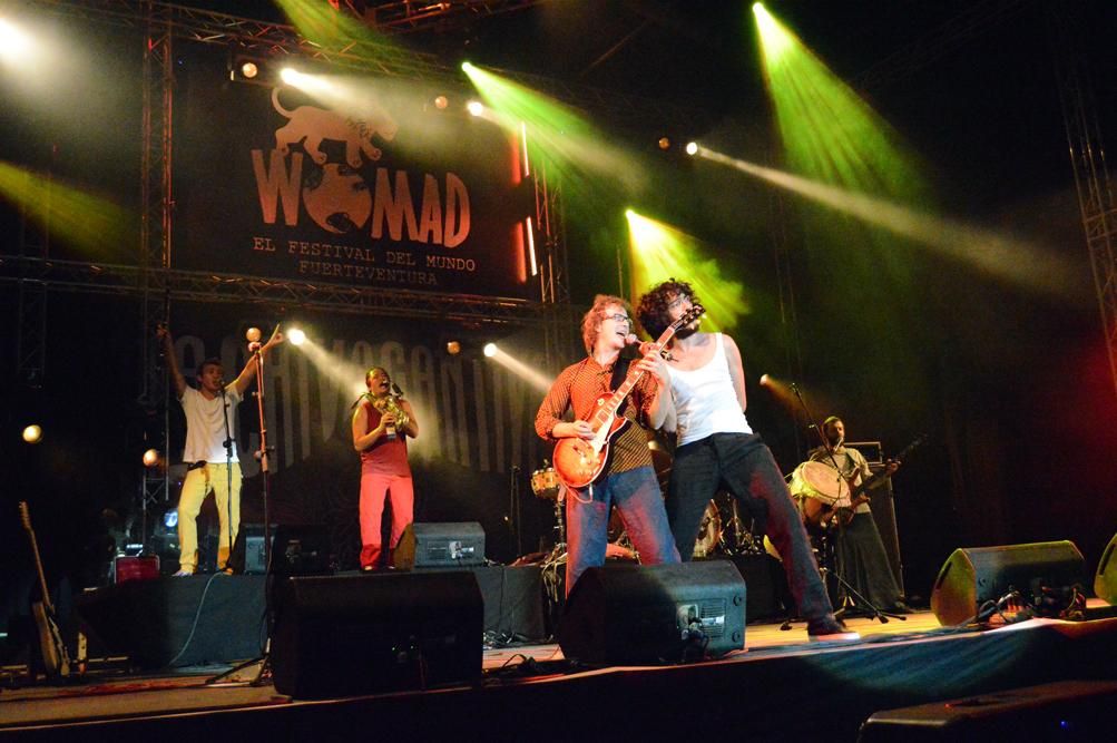 Actuación de La Chiva Gantiva en el Womad Fuerteventura 2014 | Iago Otero Paz