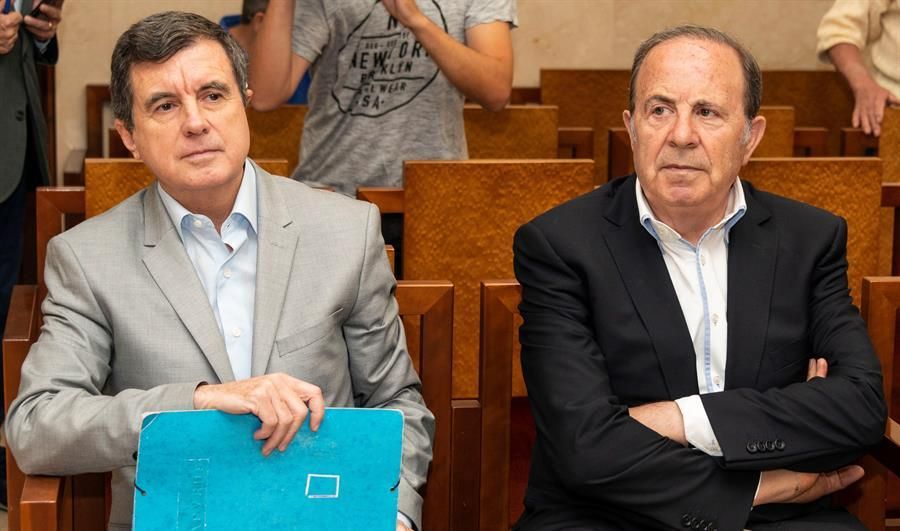 Jaume Matas y José María Rodríguez, durante el juicio por la financiación ilegal del PP balear