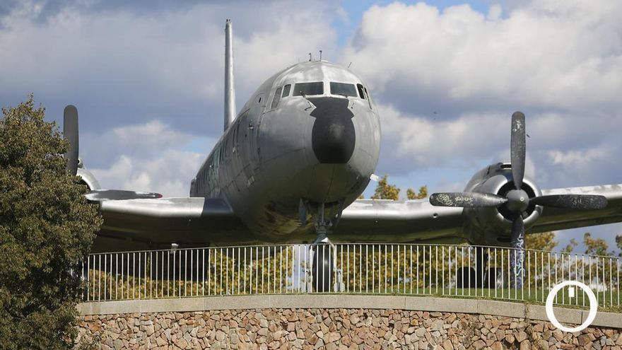 El último vuelo del avión que quiso ser icono cultural y fue símbolo de un fracaso