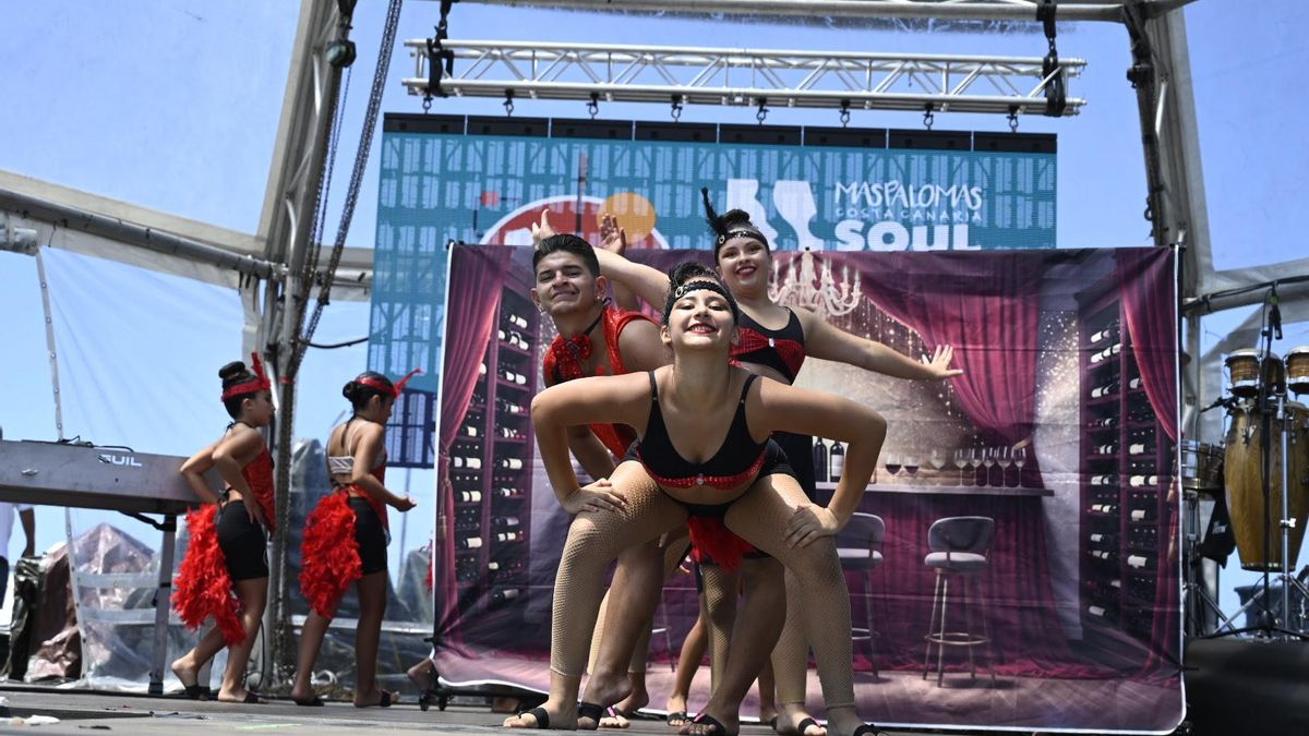 Participantes de la Escuela de Danza. ©Fernando Ojeda