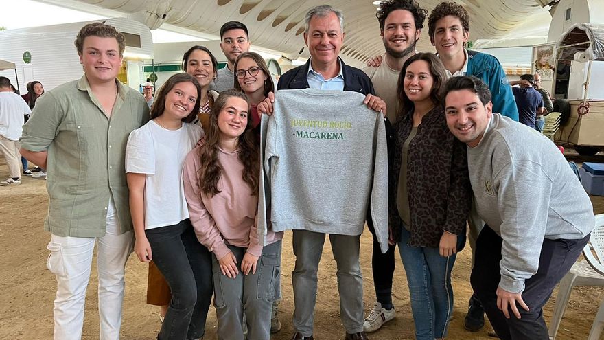 Joven, la fiesta de la democracia es mejor con un patinete (y en Sevilla lo sortea José Luis Sanz)