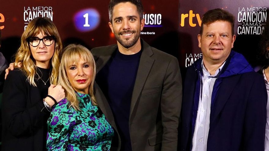 Noemí Galera, Toñi Prieto, Roberto Leal y Tinet Rubira