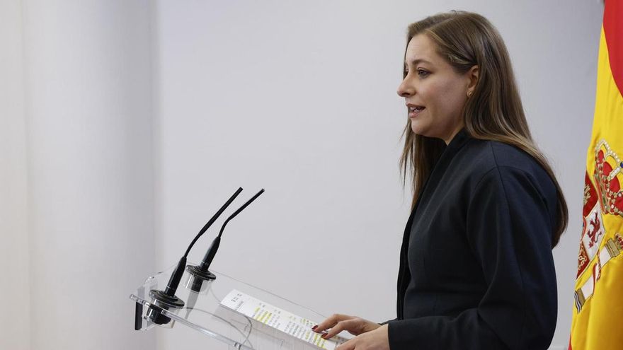 La portavoz del PP en el Congreso, Esther Muñoz, en una rueda de prensa.