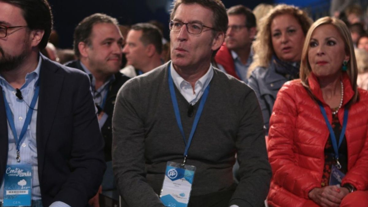 Feijóo dice que la cuestión es si Cifuentes tiene un título de máster o no: "Si no lo tiene, no ha dicho la verdad"