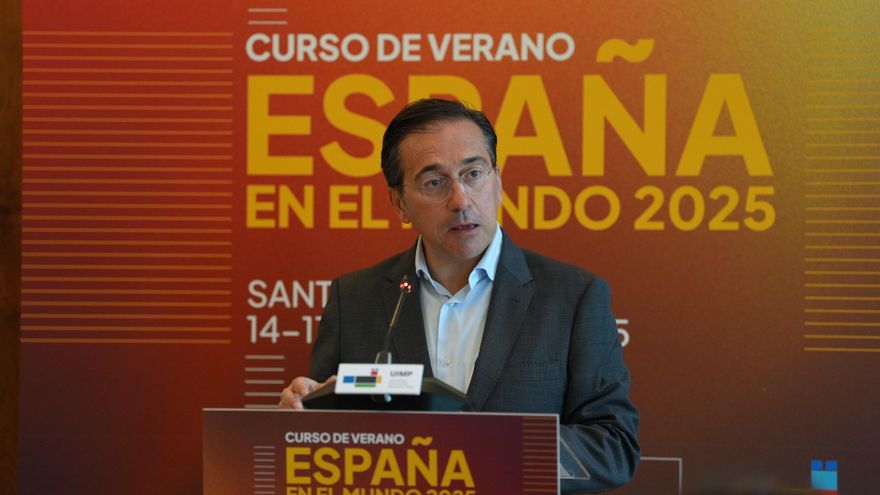 El ministro de Asuntos Exteriores, Unión Europea y Cooperación, José Manuel Albares, inaugura la tercera edición del seminario España en el mundo, en el Palacio de la Magdalena, a 13 de julio de 2025, en Santander, Cantabria (España).