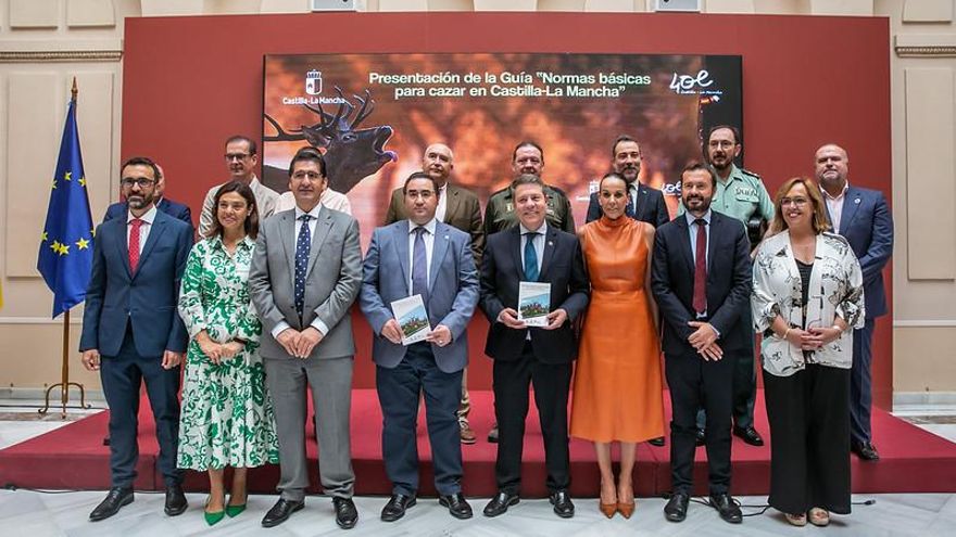 Presentación de una nueva guía con normas básicas para cazar en Castilla-La Mancha