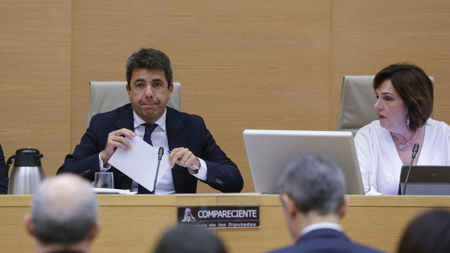 El presidente de la Generalitat valenciana en funciones Carlos Mazón comparece este lunes en la comisión de investigación de la dana del Congreso en Madrid.