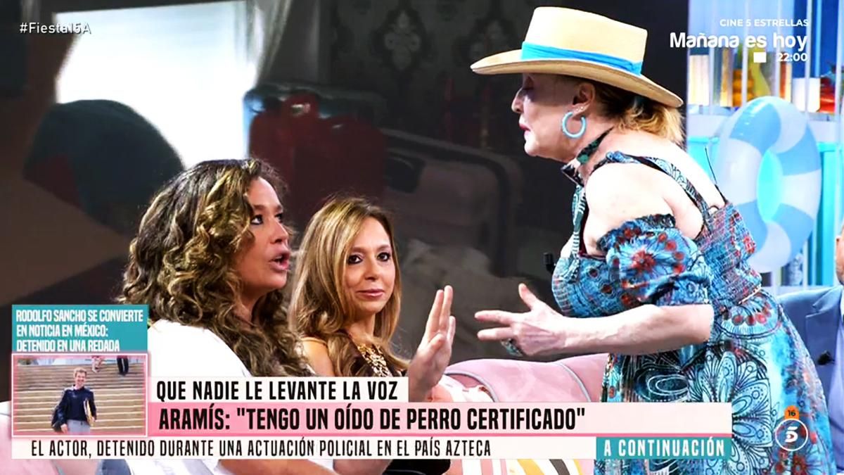 Marina Esnal y Aramís Fuster discuten en 'Fiesta'