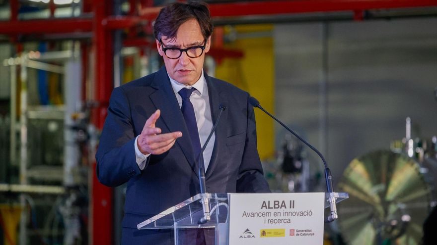 El presidente de la Generalitat, Salvador Illa, interviene durante la visita a Sincrotrón, a 9 de septiembre de 2025, en Cerdanyola del Vallès, Barcelona, Catalunya (España).