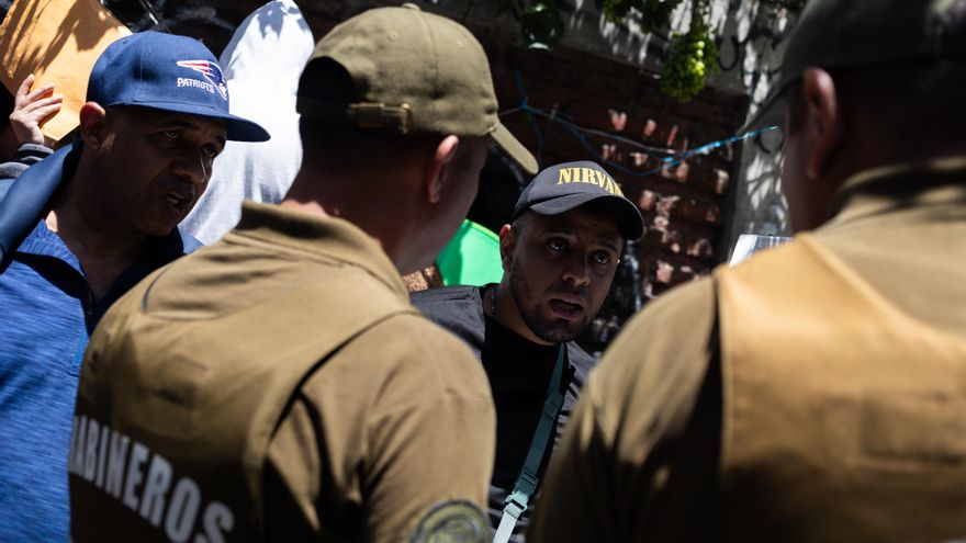 "Confusión" en el proceso de enrolamiento de migrantes genera caos en Santiago de Chile