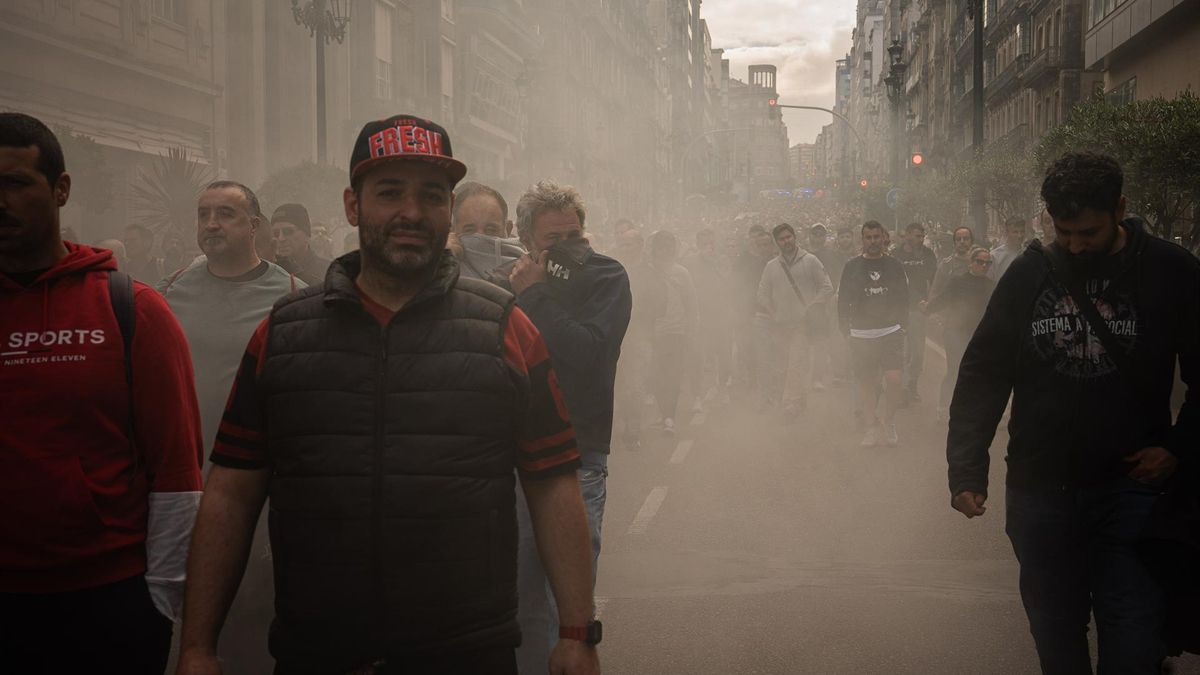 El sector del metal de Pontevedra vuelve a la calle en su tercera jornada de huelga en la víspera de una reunión con la patronal