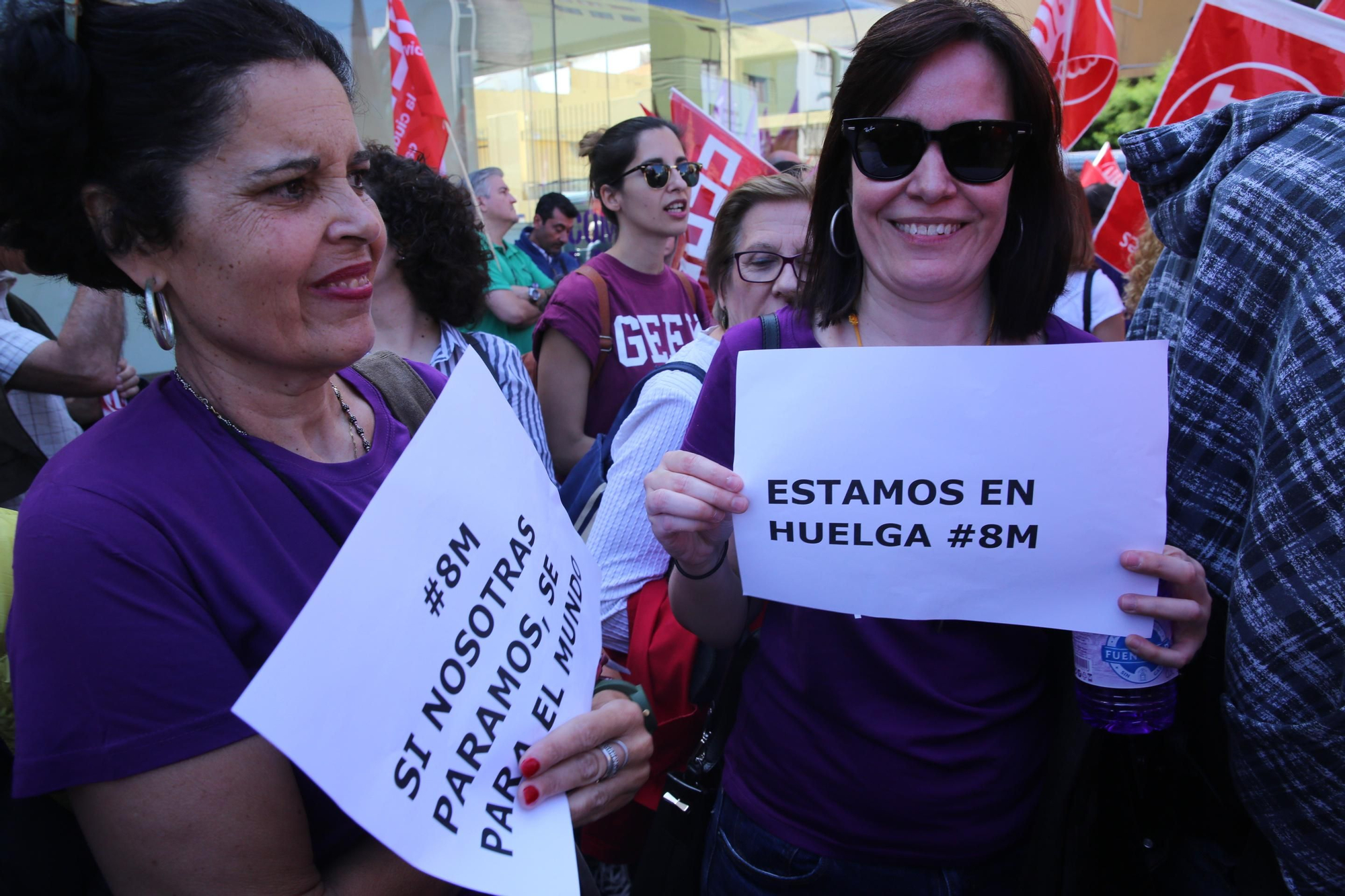 Concentración de sindicatos en el Cabildo de Gran Canaria. (Alejandro Ramos).