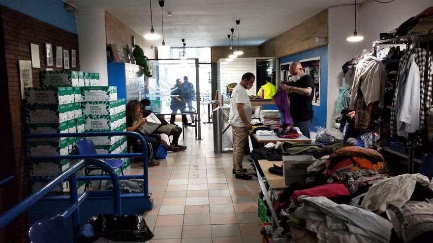 Suspendido 'in extremis' el desahucio del Gimnasio Social Sant Pau en Barcelona