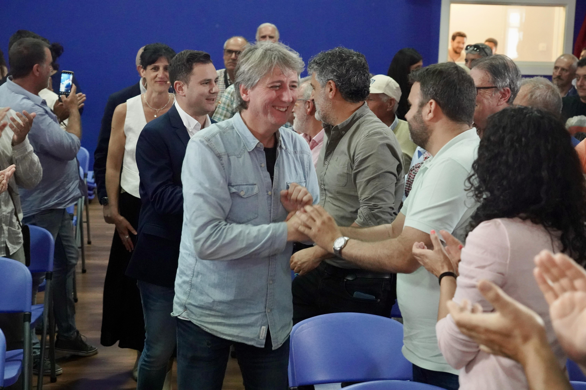 Carlos Martínez en el encuentro con alcaldes y concejales del PSOE en León.