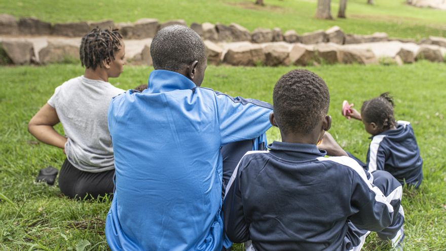 Las supervivientes del cayuco de El Hierro: “Quedamos atrapadas y usamos una cuerda para intentar respirar”