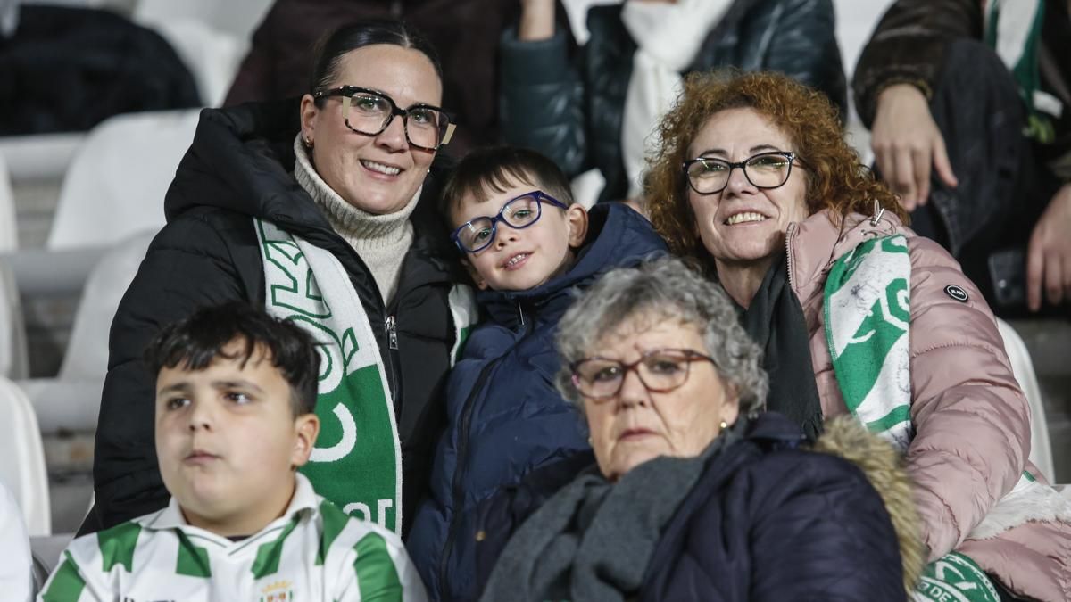 Grada Blanquiverde del Córdoba CF - Burgos CF