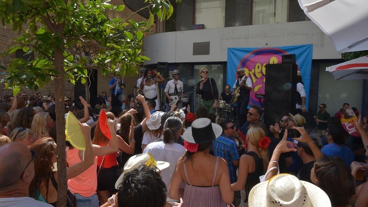 El Ayuntamiento de Málaga actúa contra nueve locales del centro por incumplir el bando de la Feria