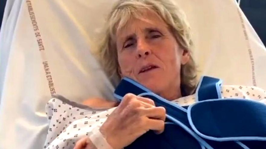 Mercedes Milá se rompe el brazo por culpa de un tábano: "Me fui directa a una zarzamora"