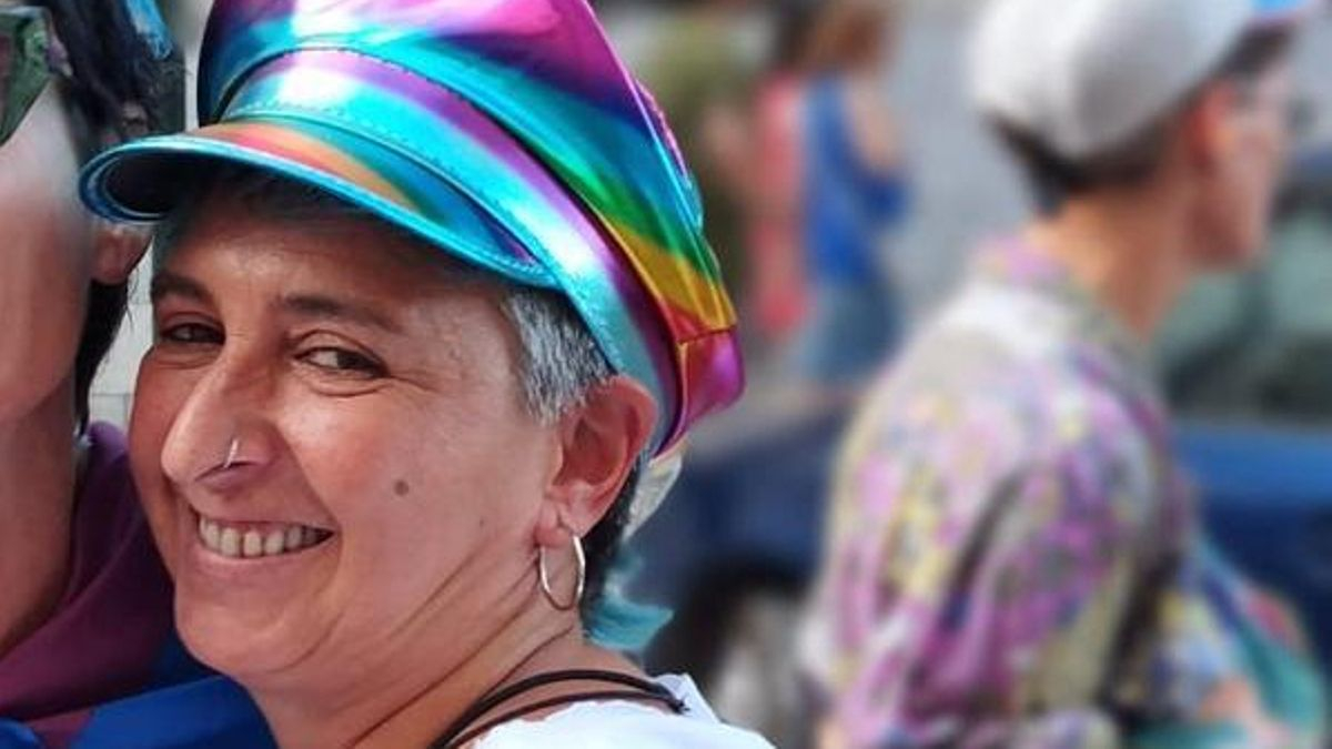 Eva, aquí estás, aquí sigues