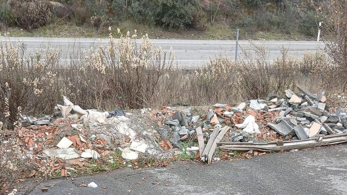 El Ayuntamiento de Ponferrada actúa en 24 puntos por vertidos ilegales y sanciona a 38 infractores