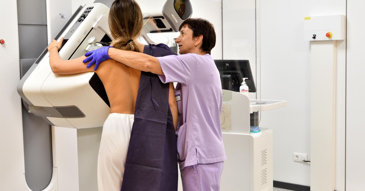 El Defensor del Pueblo Andaluz abre una investigación por las “graves disfunciones” en los cribados de cáncer de mama