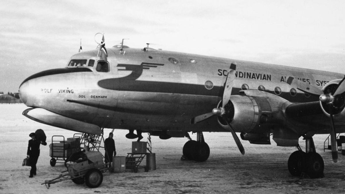 SAS DC-4 Rolf Viking OY-DFO on the ground. 1950s.