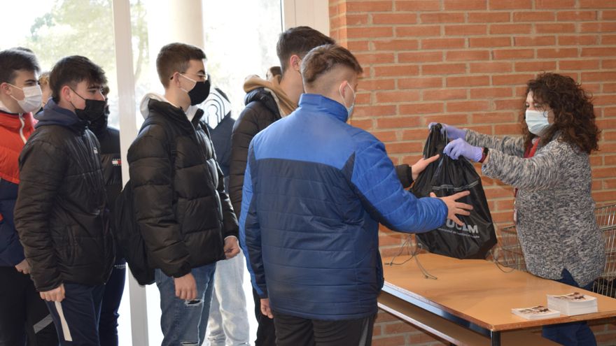 Visita de estudiantes al campus de Albacete