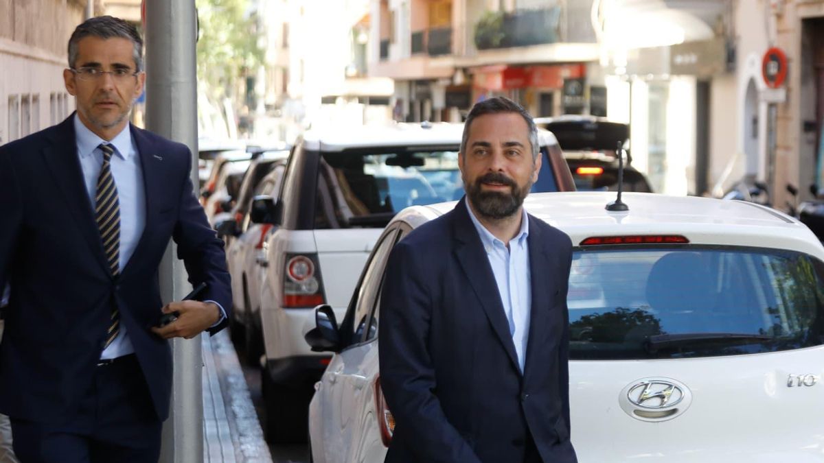El número dos de la presidenta balear del PP niega ante la jueza un amaño para colocar a un familiar como chófer oficial