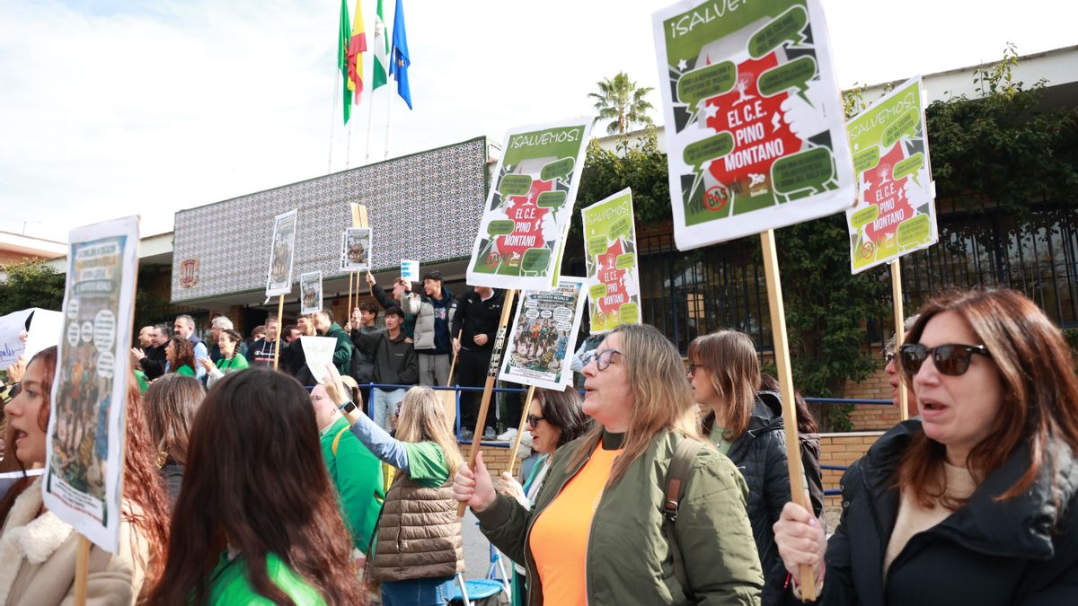 Primer paso para salvar al IES Híspalis: Junta y Diputación firman un preacuerdo que abre la puerta a su continuidad