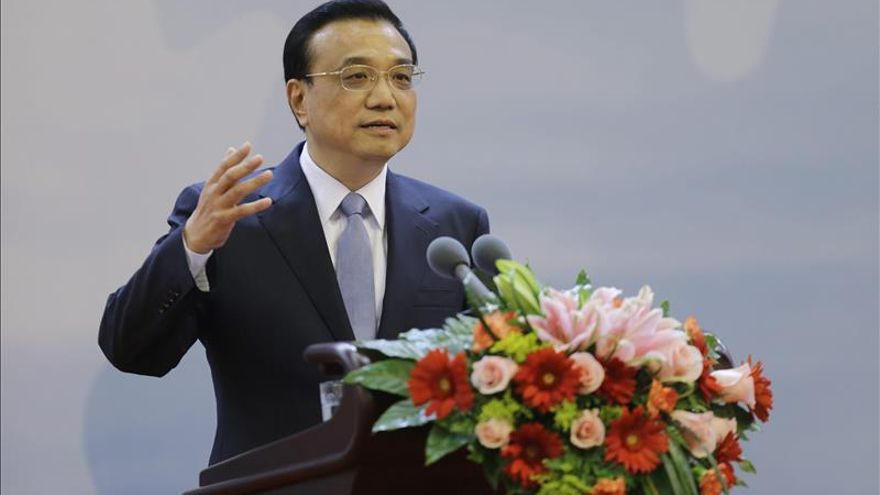 China trabajará "para abrirse más al mundo", afirma Li Keqiang