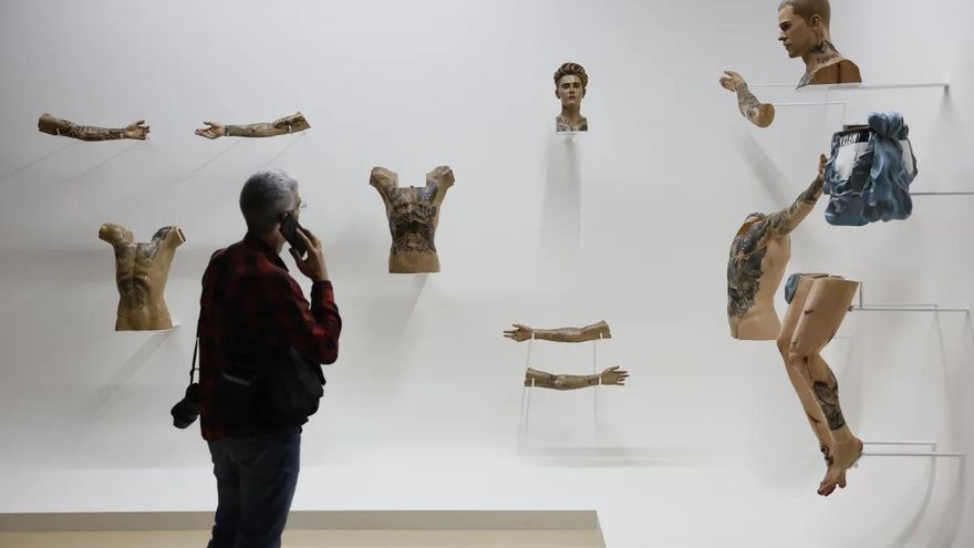 Un busto de Justin Bieber en el Guggenheim de Bilbao o cómo reflexionar sobre el consumo y la cultura de masas con la obra de Paul Pfeiffer