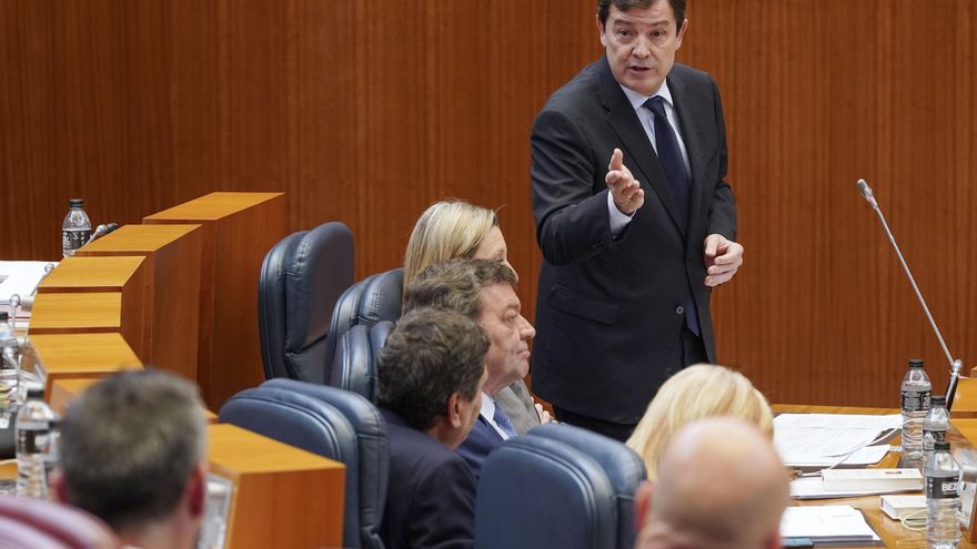 La oposición en Castilla y León reprocha la falta de comparecencia de Mañueco para informar sobre el apagón