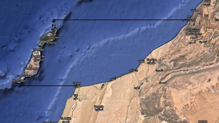 Mediana entre las islas de Fuerteventura y Lanzarote respecto a Marruecos.
