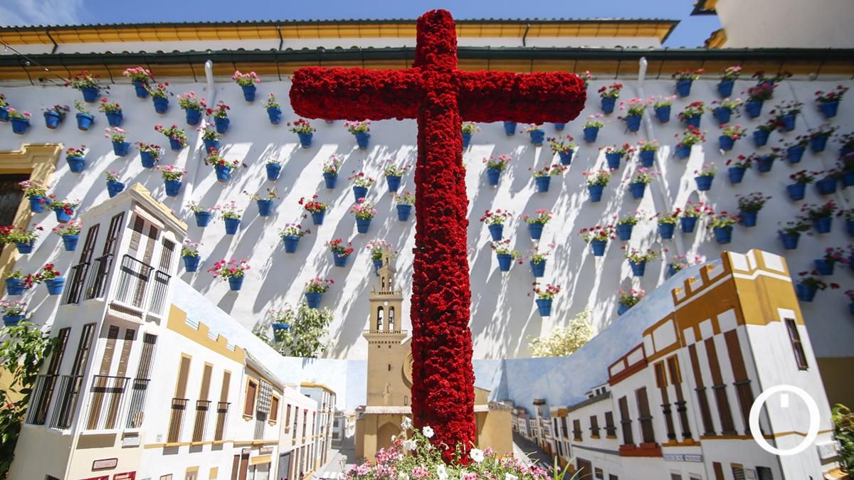 Primer premio en Zonas Modernas Cruz Asociación Vecinos Cañero Nuevo
