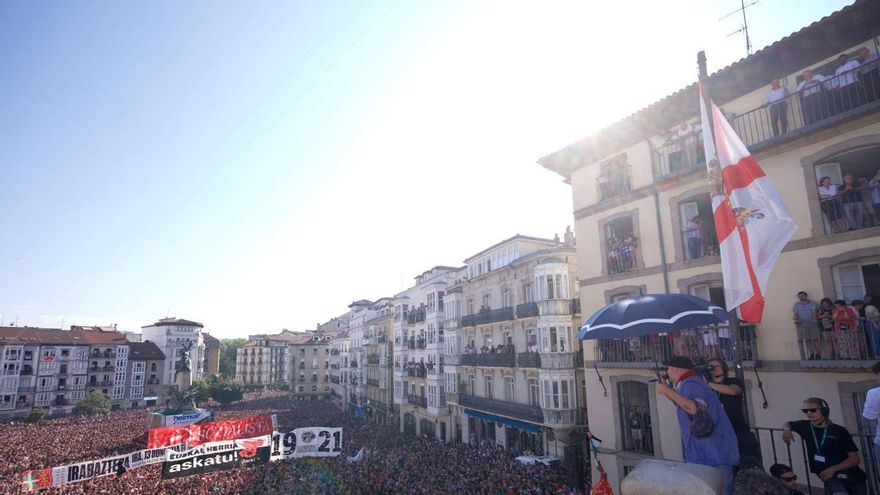 Vitoria inicia sus fiestas de La Blanca de 2026 con Celedón compartiendo protagonismo con un Baskonia campeón