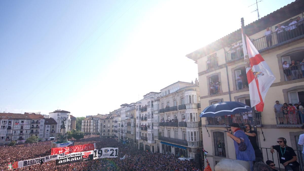 Vitoria inicia sus fiestas de La Blanca de 2026 con Celedón compartiendo protagonismo con un Baskonia campeón