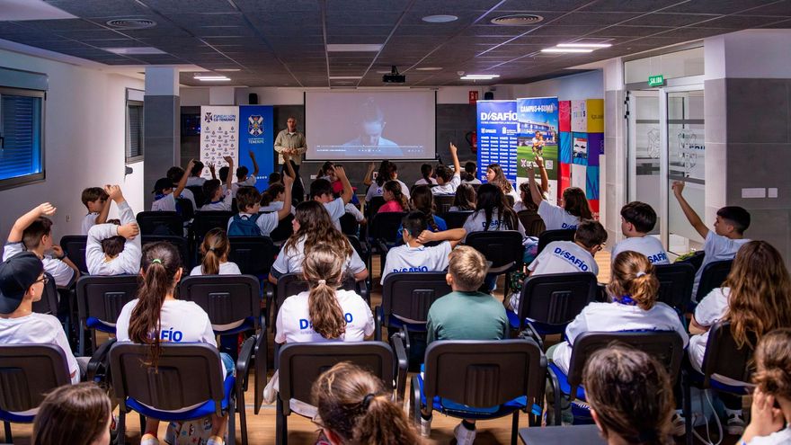 Los Realejos acoge la clausura de la tercera edición del proyecto ‘CD Tenerife: Seña de Identidad’