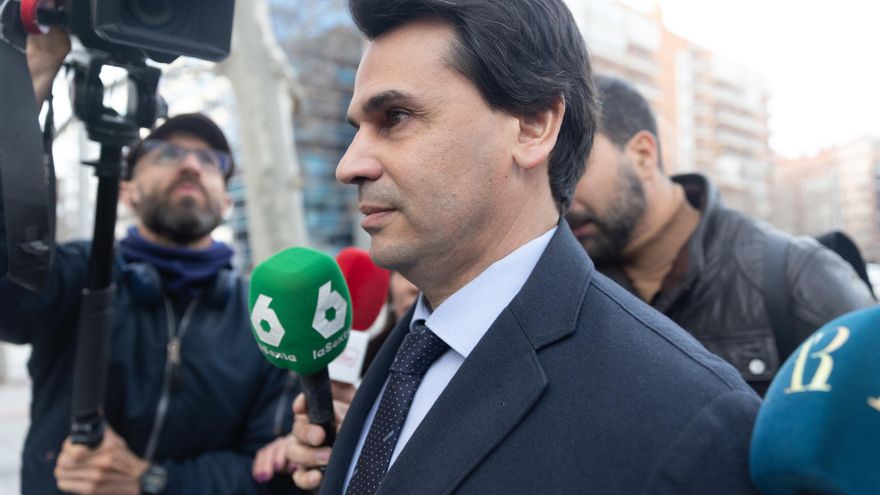 La pareja de Ayuso rechaza declarar en la causa por fraude fiscal y falsificación de documentos