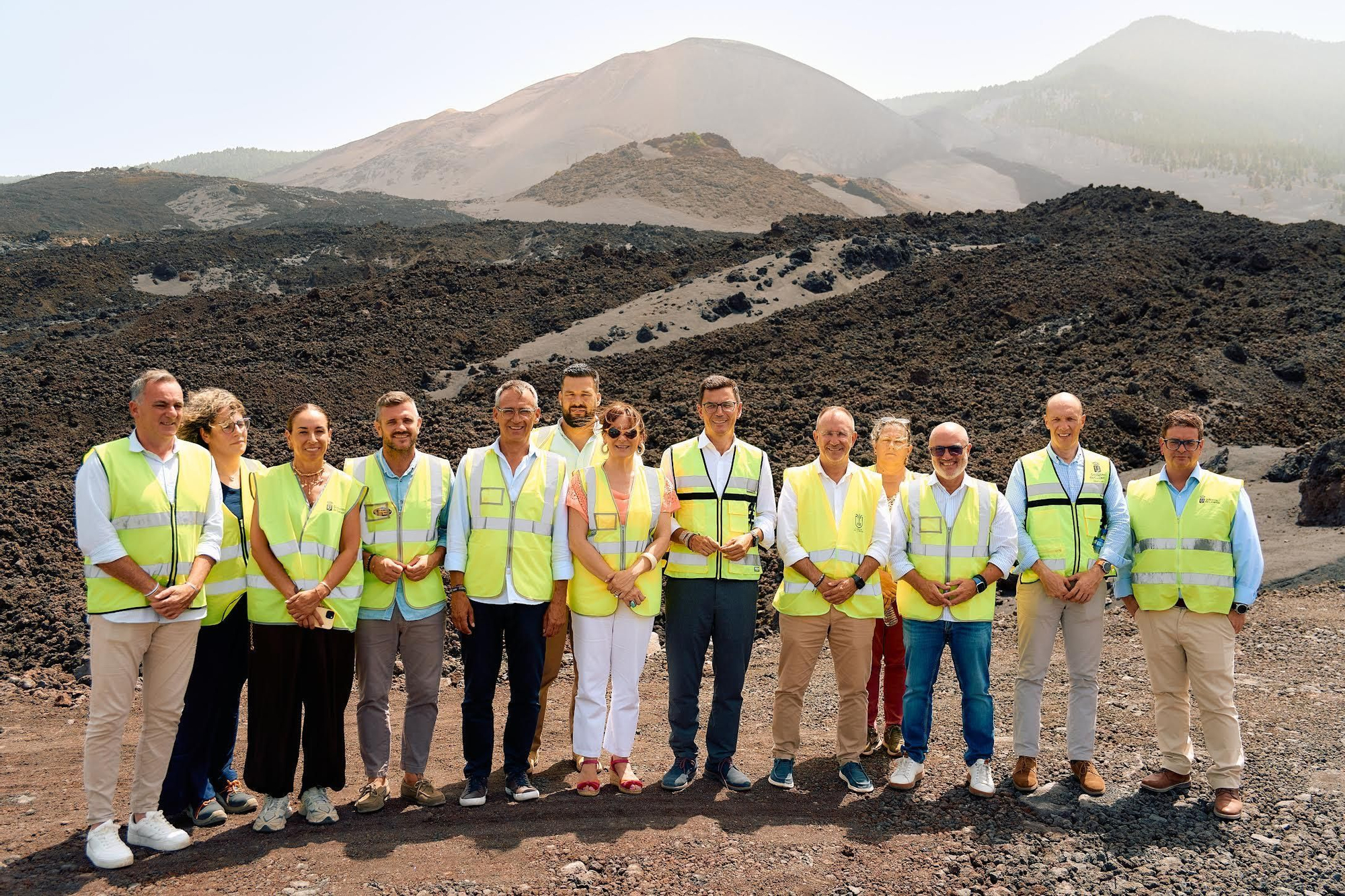 Las autoridades visitaron este martes las obras de la vía LP-2.