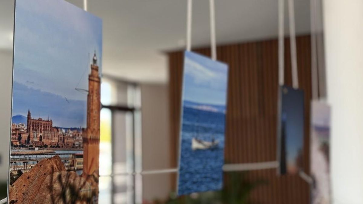 Exposició fotogràfica de la mar, del fotògraf Rubén Díaz.