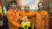 Los bomberos de Proem-aid reconocen tener "miedo" ante "uno de los juicios más injustos de la historia"