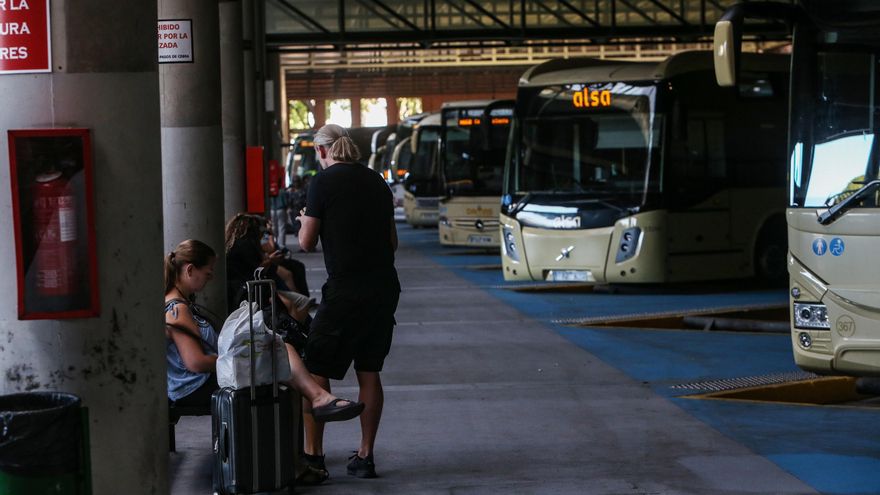 Transportes acusa a las comunidades del PP de bloquear y boicotear el nuevo mapa de concesiones de autobuses