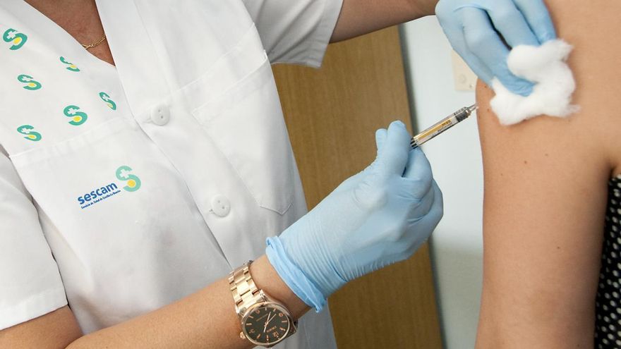 Paciente vacunación de la gripe