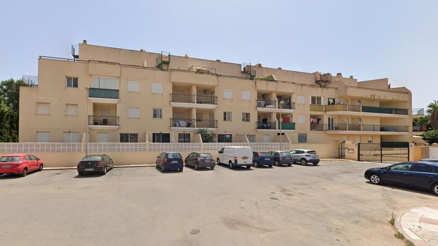 El Supremo obliga a demoler los 129 apartamentos de una urbanización de Almería con licencia para hacer sólo 15