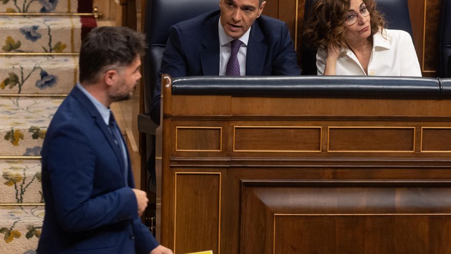 El Gobierno revisará al alza la senda de estabilidad y ERC pide negociarla de cero tras los guiños a Junts
