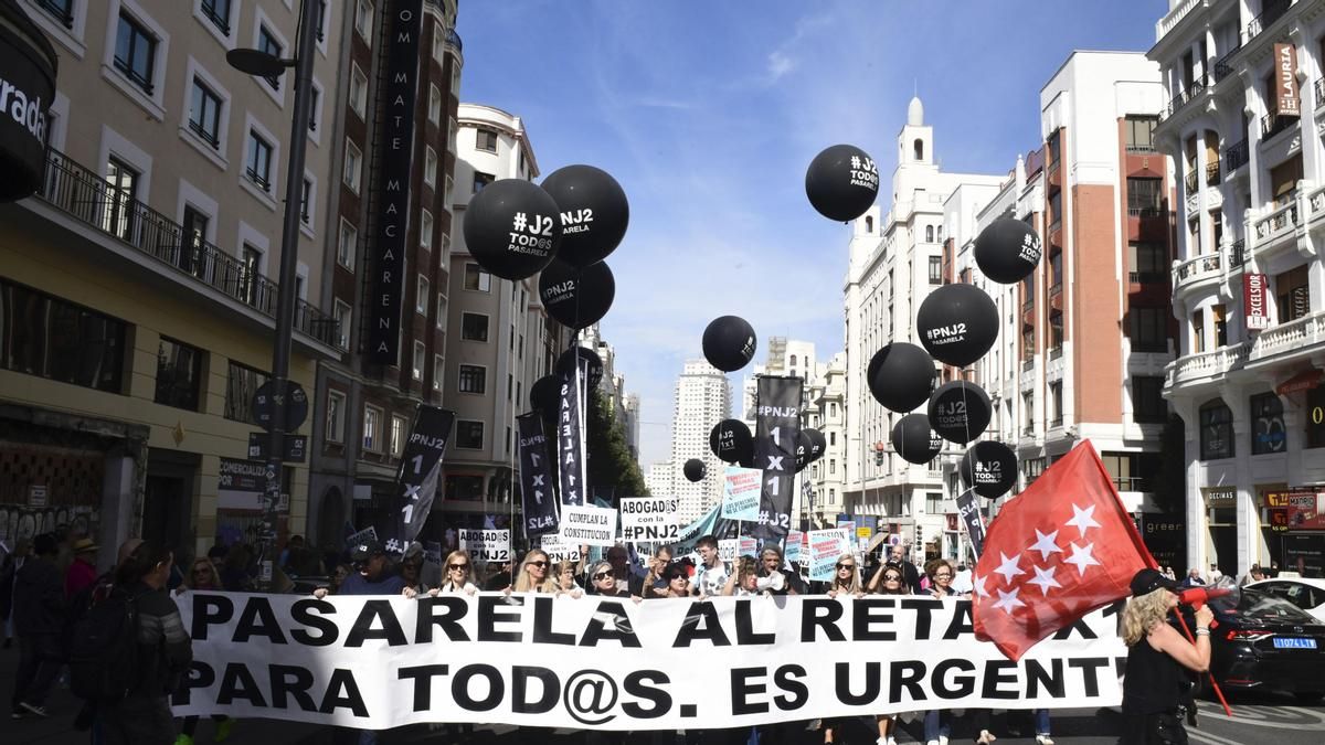 Imagen de archivo de mutualistas en manifestación en Madrid para reclamar la pasarela al RETA.