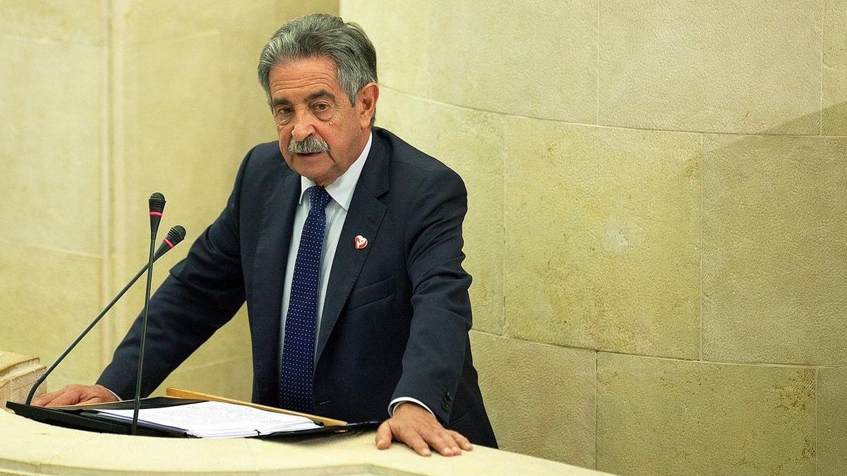 Revilla avisa de posibles "recortes" en Cantabria si se sigue sin PGE y pide "cordura a todos los políticos de España"