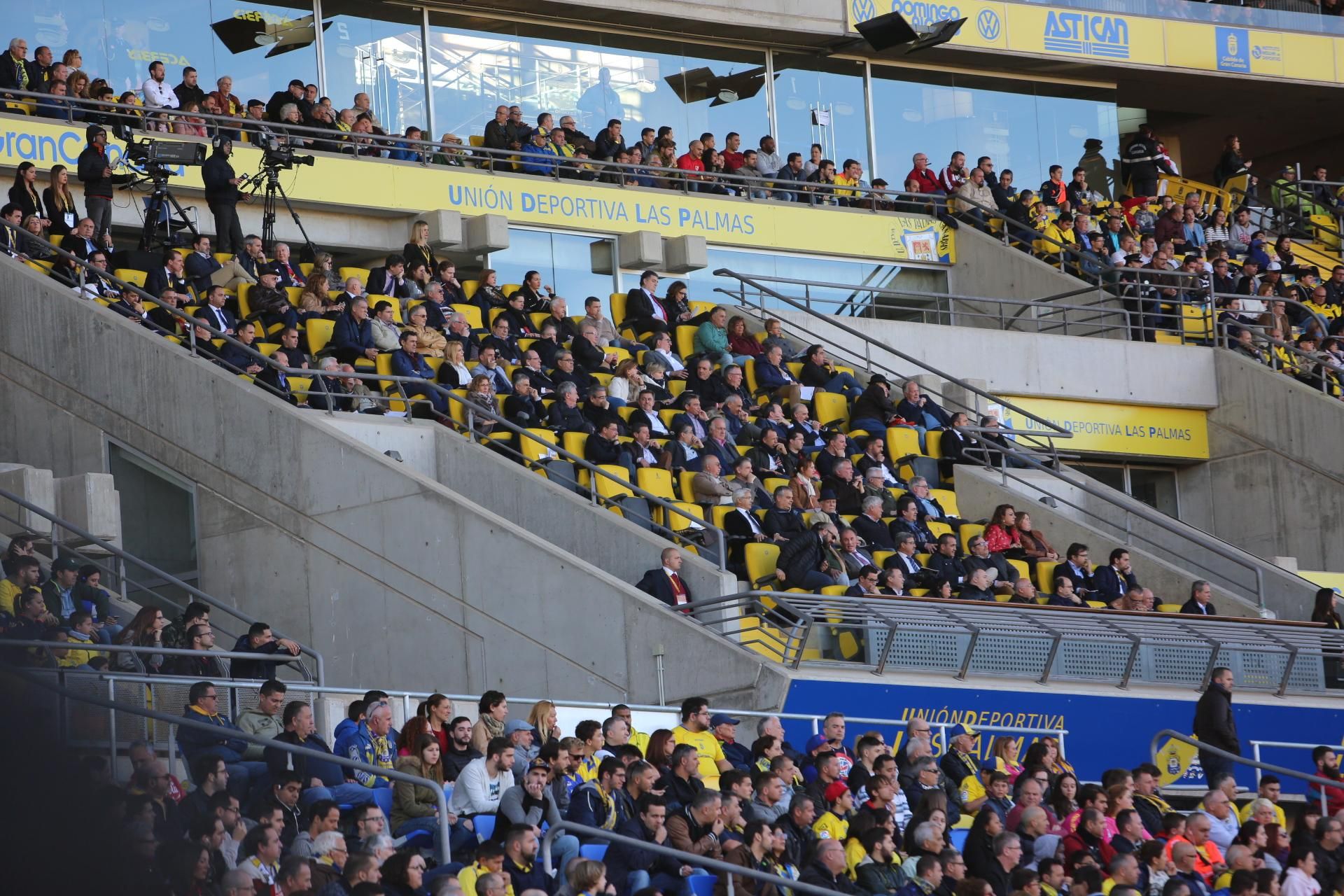 Imagen del partido entre la UD Las Palmas y el Sevilla FC. Alejandro Ramos.